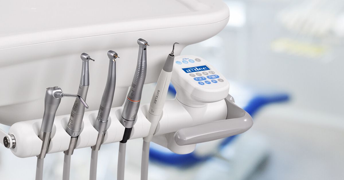 Selecting a Dental Light Curing Unit, August 2023